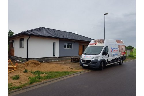 Zateplení stropu novostavby rodinného domu typu dřevostavba v Novosedlech